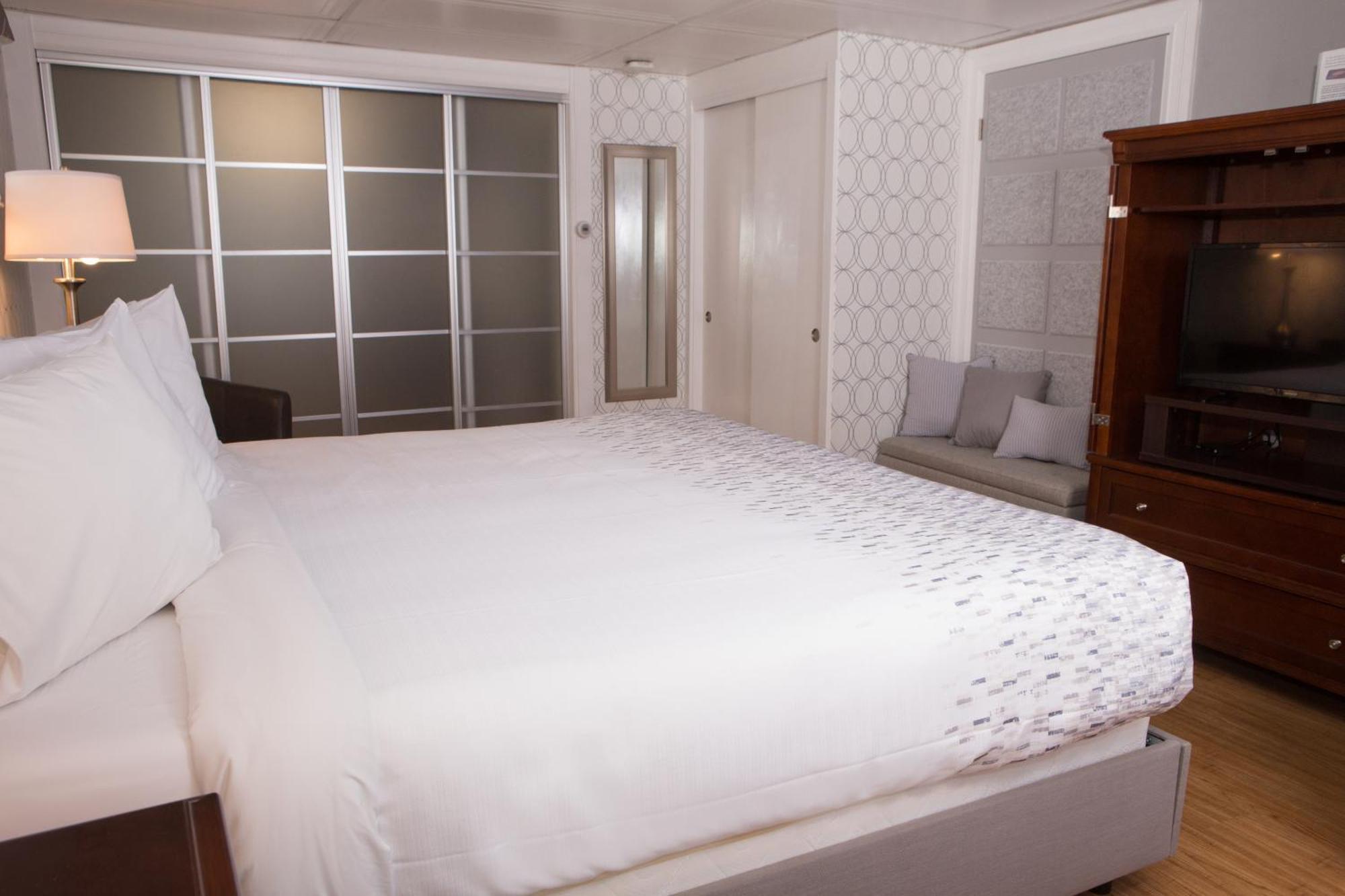 Knotty Pine Motel Bennington Extérieur photo